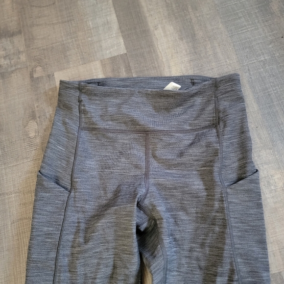 Lululemon Speed Up Tight *28" Size 4 - Picture 4 of 7